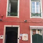 Arty Hostel *